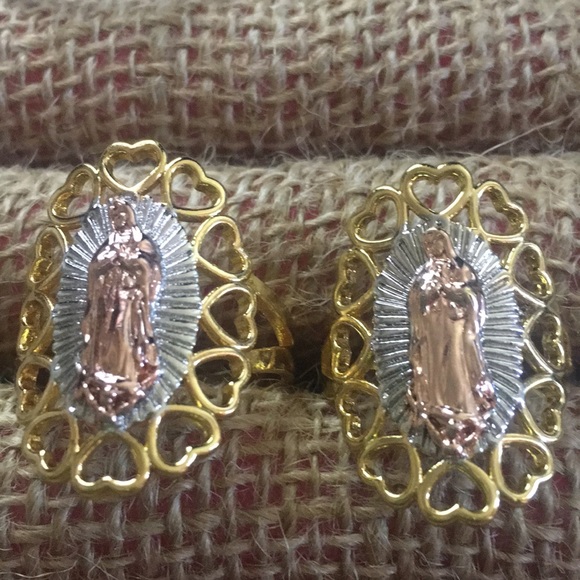 Ring - Picture 4 of 4